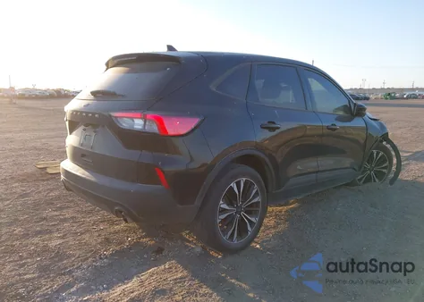 2022 Ford Escape Se z USA, uszkodzony, nr VIN 1FMCU0G60NUB92933